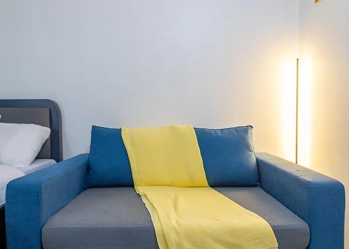 Apartamento Mplace South Triangle Staycation By Dahlia With Netflix And Ps4 *