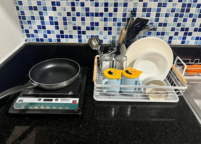 Apartamento Mplace South Triangle Staycation By Dahlia With Netflix And Ps4